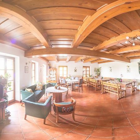 Bed and Breakfast Juhfark Fogado Es Borhaz Balatoncsicso Экстерьер фото